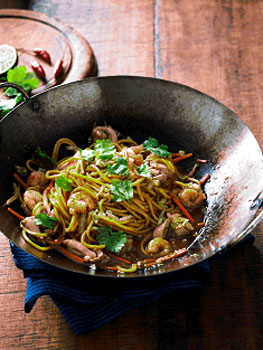 Chicken and Prawn Hailam Noodles