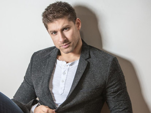 Alain Moussi in Jiu Jitsu