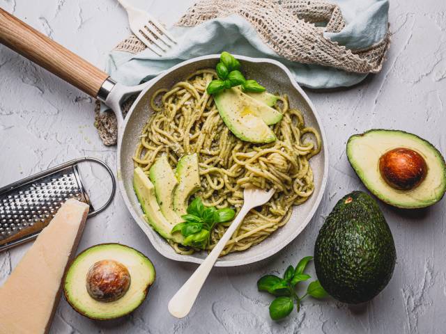 Avocado Pesto Pasta