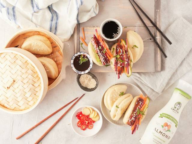 Bao Buns With Glazed Tofu