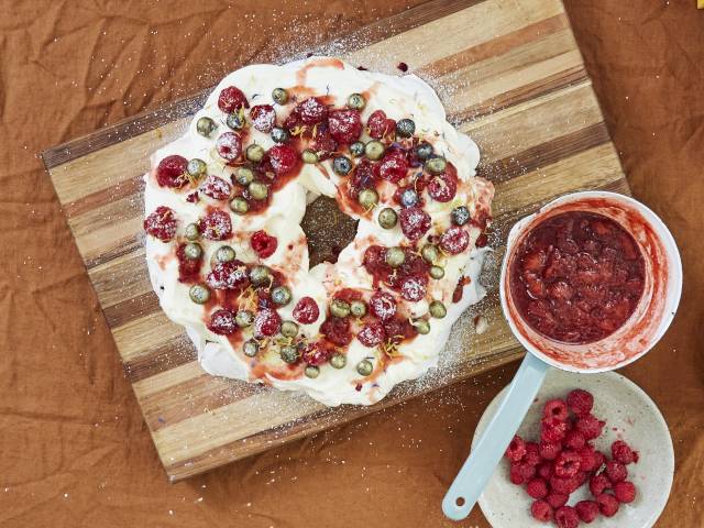 Layered Berry Pavlova