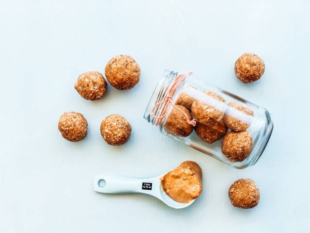 Hot Cross Bun Protein Balls