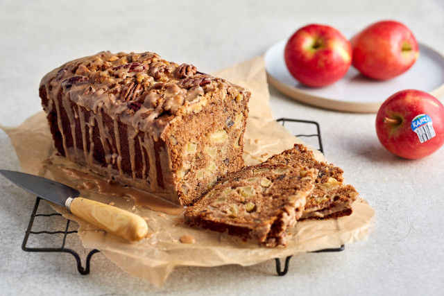Kanzi apple and cinnamon bread