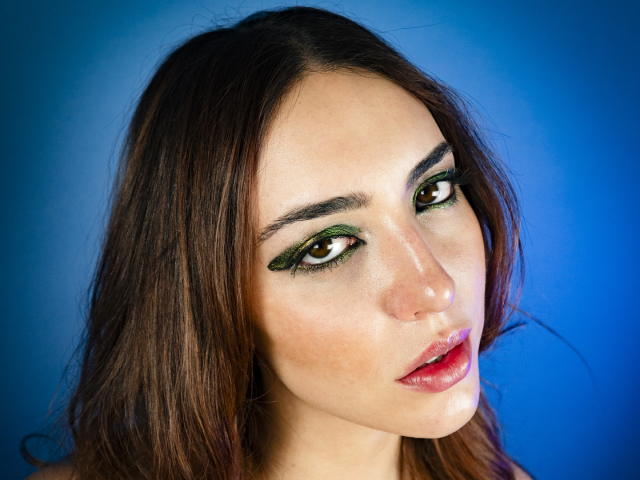 Ana Luna Shares Music Video for New Single 'Dance in a Trance'