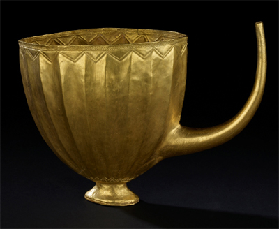 Ancient gold drinking cup unveiled at Melbourne Museum