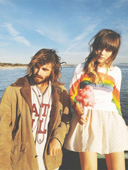 Angus and Julia Stone Get Home