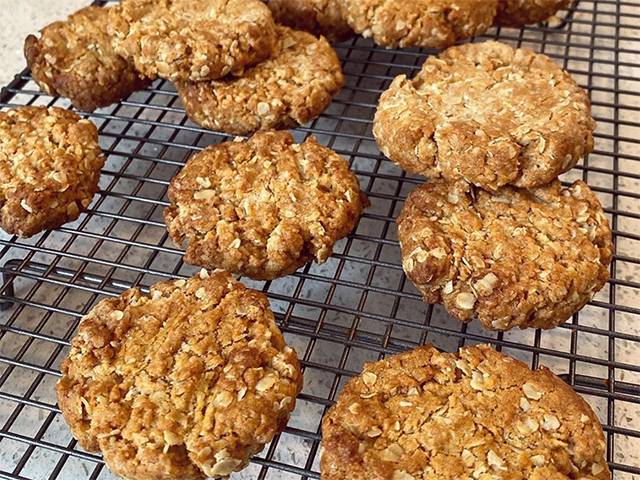 Traditional Anzac Biscuits