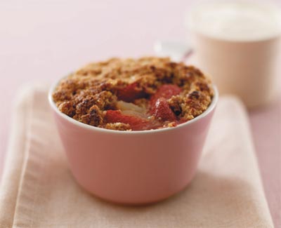 Apple and Strawberry Crumble