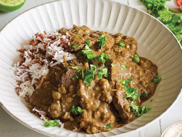 Beef and Green Pea Curry