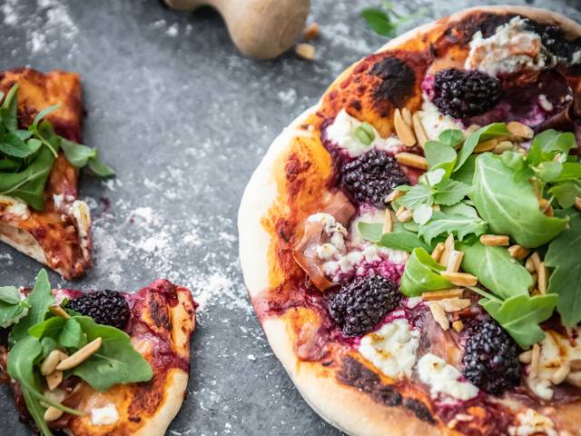 Blackberry, Rocket and Goat's Cheese Pizza