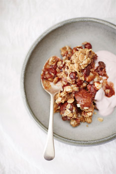 Blackcurrant Breakfast Crumble