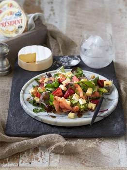Smoked Salmon, Brie and Strawberry Salad