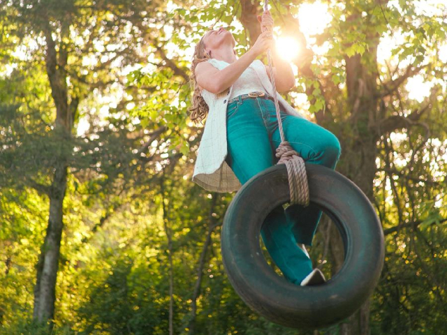 Brittany Elise Reconnects with the Heart in New Country Single 'Simple Things'