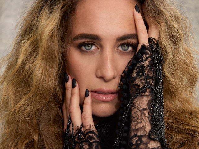 Chloe Stroll Unveils New Single 'I Stood My Ground' + Album Announcement