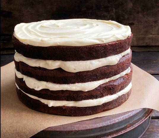 Cookies And Cream Layer Cake
