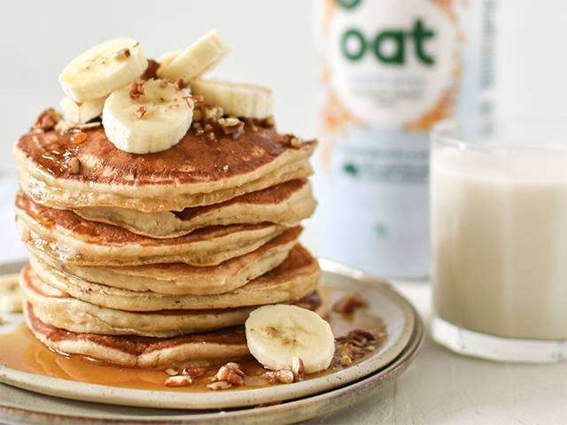 Dairy Free Banana & Oat Mylk Pancakes