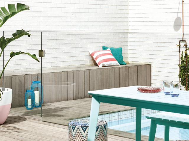 Alfresco Fun: Weekend DIY Dulux Painting Project