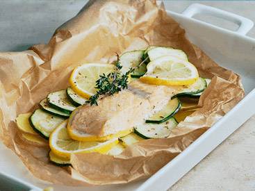 Baked Salmon, Potato and Zucchini in Parchment Paper