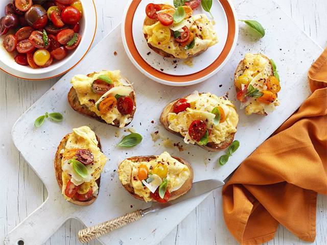 Egg Bruschetta