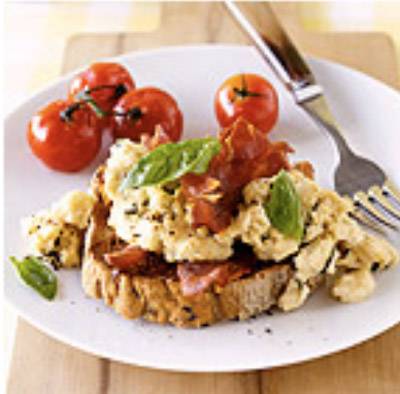 Scrambled Eggs with Prosciutto