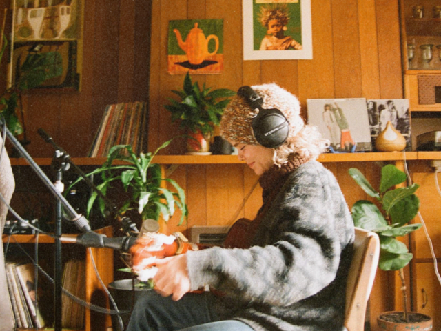 Ella Ion Shares 'Map - Breakfasters Live On 3RRR'