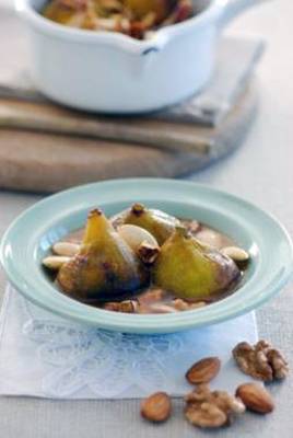 Figs with Cinnamon, Almonds and Walnuts