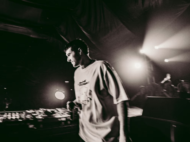 Fred Again.. Releases New Single 'OGdub'