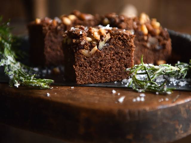 GF Gingerbread Loaf with a Nut Streusel