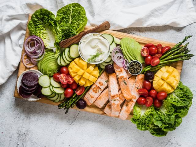 How To Build A Healthy Entertaining Platter