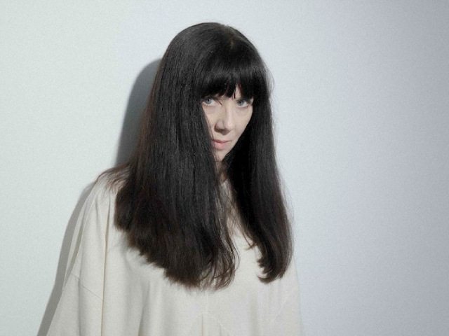 Single Gun Theory / Delerium Vocalist Jacqui Hunt Unleashes Ethereal Masterpiece 'Desiderium'