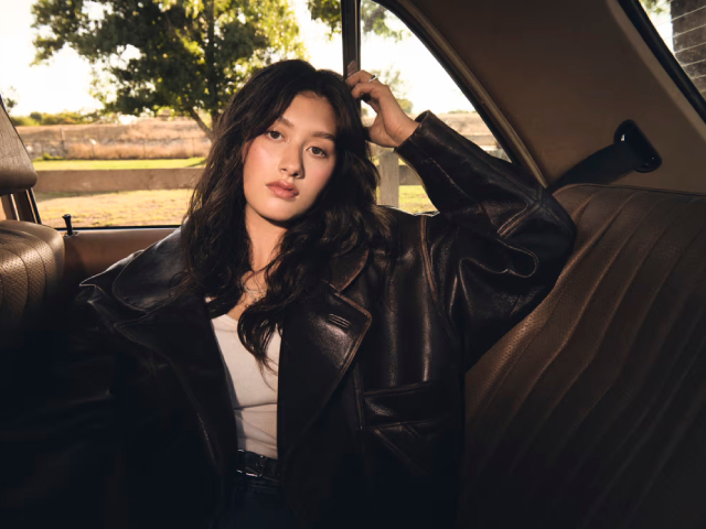 Jade LeMac Releases Anticipated New Single 'Sleeping With The Lights On'