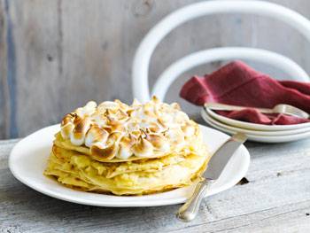 JAZZ Apple Crepe Cake with Meringue