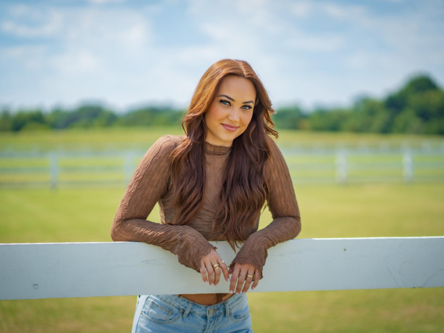 Country Pop Artist Kiana Reclaims Her Story with 'You Thought'