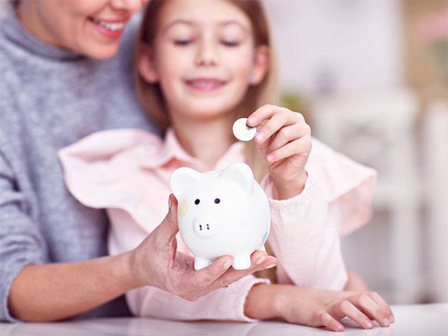 5 valuable lessons to teach your kids good money habits