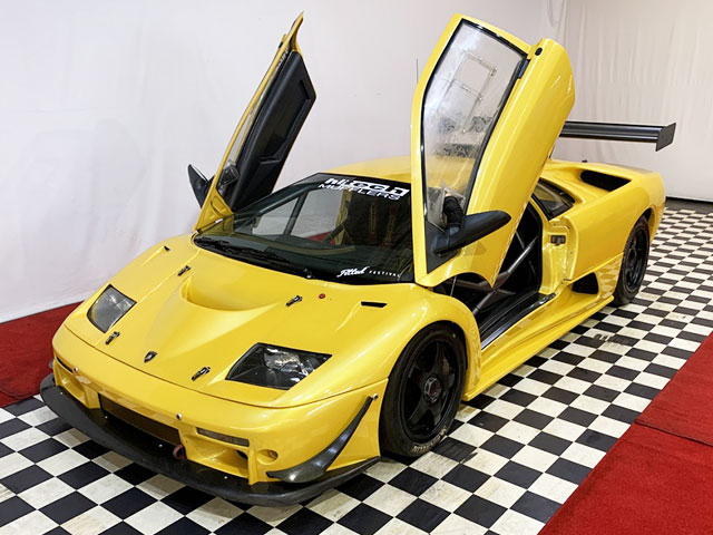 A 338kph Rare Lamborghini Auction