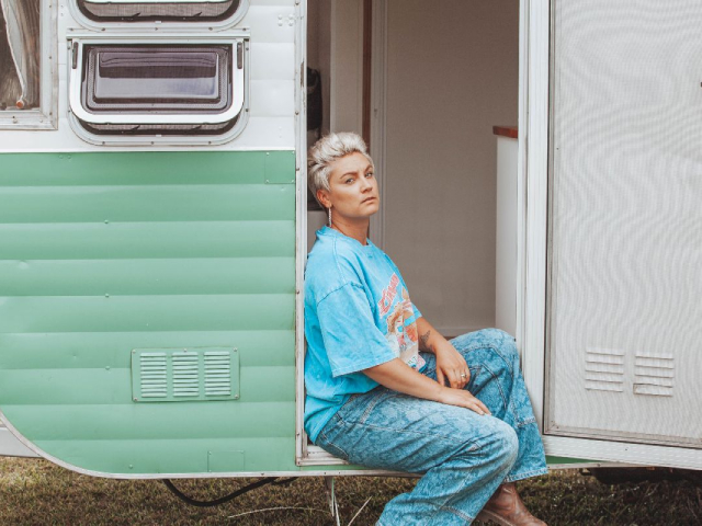 Laura Frank Returns With Empowering New Single 'God Knows I Know'