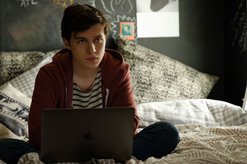 Nick Robinson Love, Simon