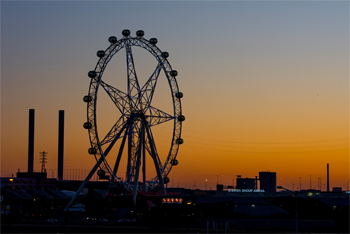 Melbourne Star, Observation Wheel in Summer