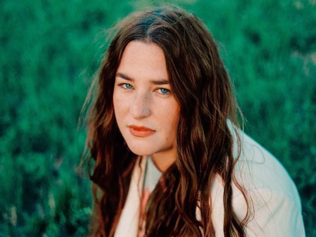 Mia Wray Unveils New Single 'Isn't It Funny'
