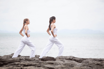 5 Bonding Fitness Breaks for Mother's Day