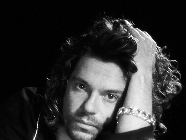 Mystify Michael Hutchence