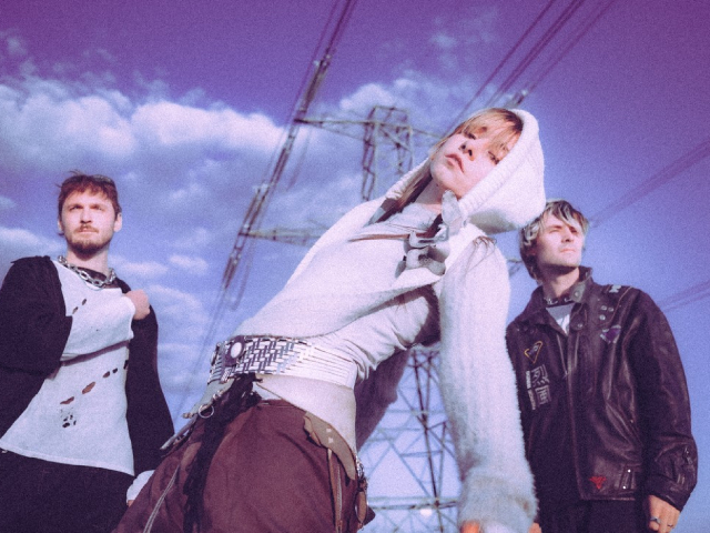 Night Tapes Share New Single 'Swim'