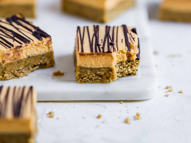 On-The-Go Protein Bar with Peanut Butter And Papaya Cream