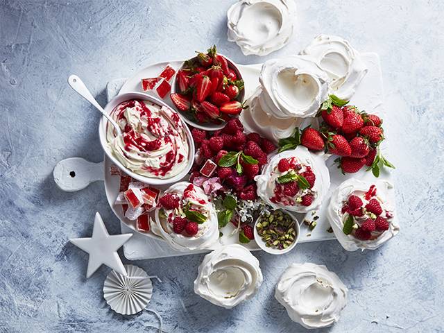 Pavlova Grazing Board