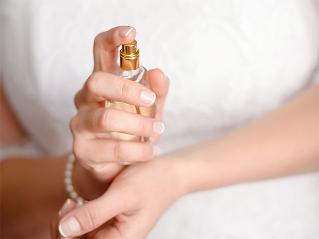 Your Wedding Scent Story: How to Choose a Bridal Fragrance You'll Never Forget