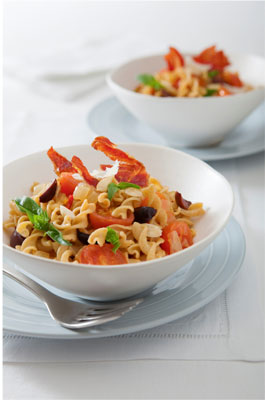 Crisp Prosciutto, Cherry Tomatoes and Almond Spirale Pasta