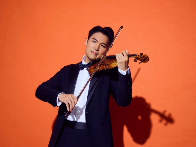 Globally Renowned Violinist Ray Chen Will Tour Australia This September