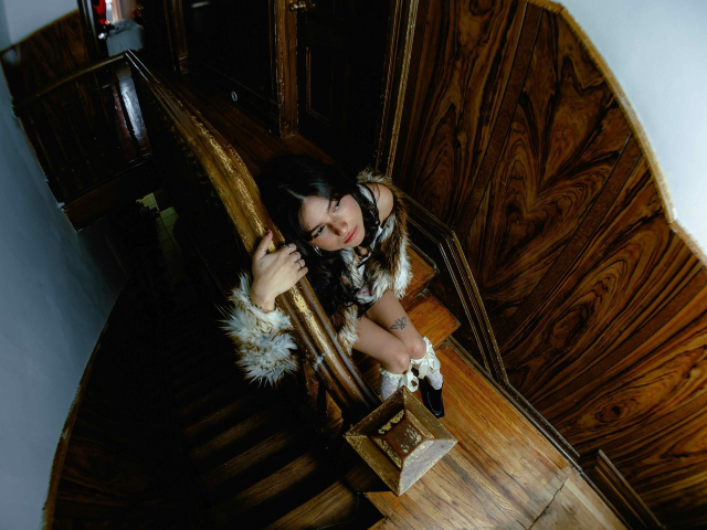 Renforshort Captures The Intricacies Of Girlhood On Gritty New EP 'A Girl's Experience'