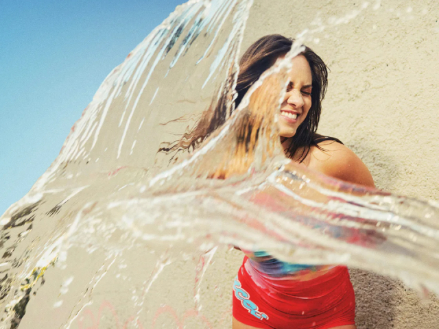 Riiki Reid Ignites An Endless Summer With Intoxicating New Single 'Over Romantic'