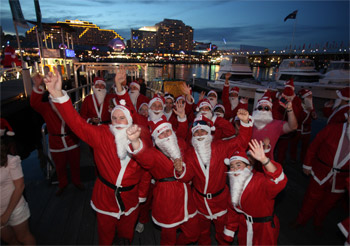 The Darling Harbour Santa Fest 2013